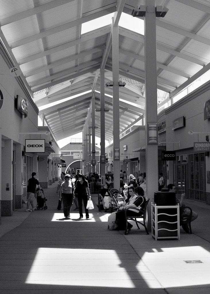 SUNGLASSES HUT OUTLET SUNGLASSES HUT OUTLET