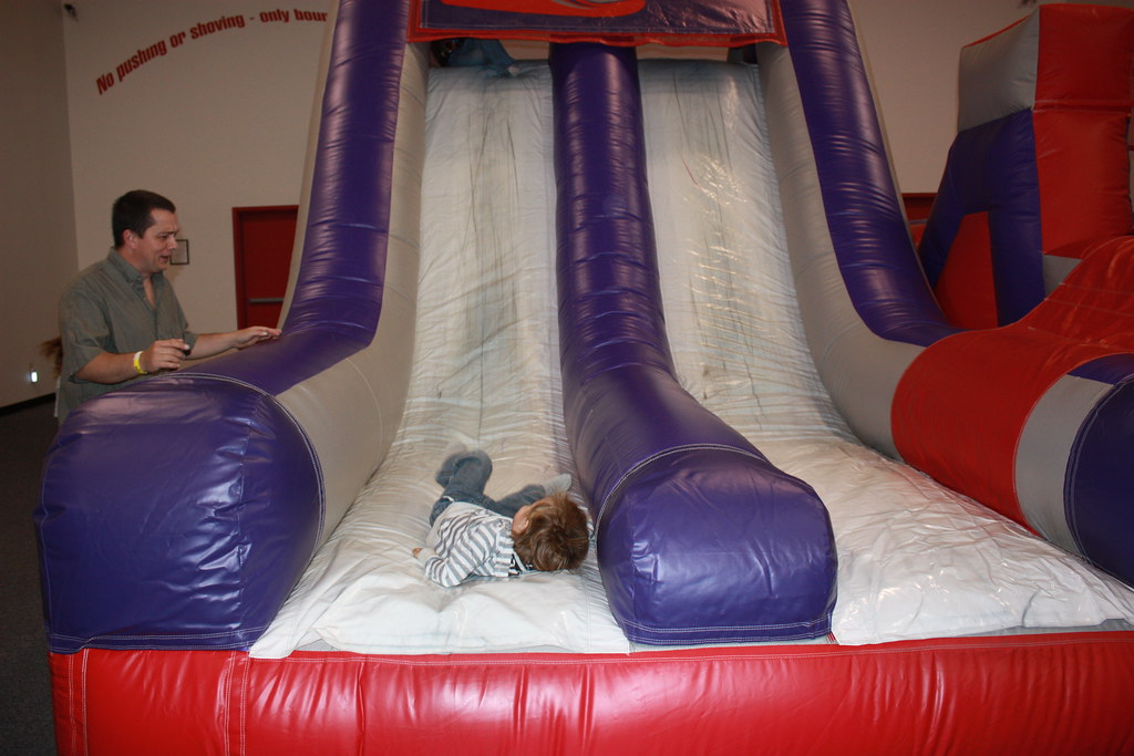 INFLATABLE READY BED