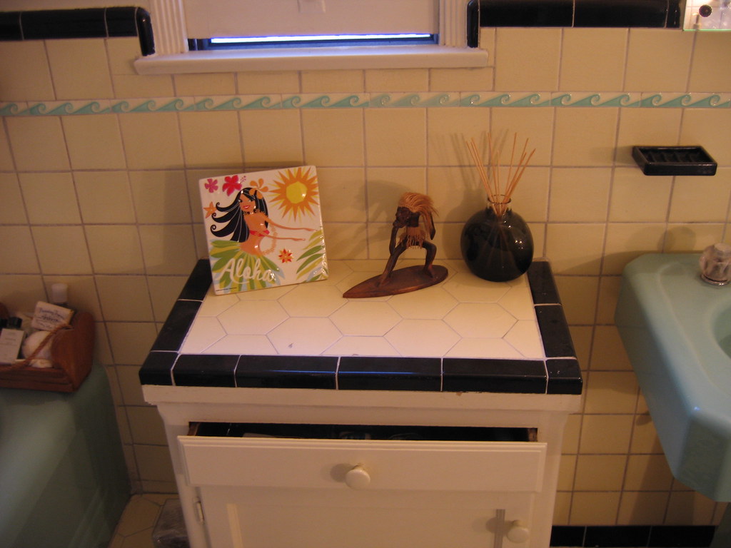 HAWAIIAN BATHROOM DECOR HAWAIIAN BATHROOM DECOR