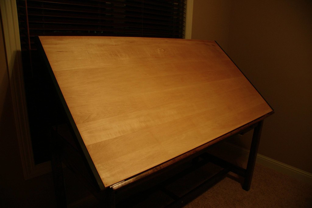 ANTIQUE WOOD DRAFTING TABLE