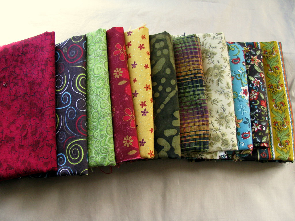 GOLD QUILTING FABRIC QUILTING FABRIC 14K GOLD LOCKETS