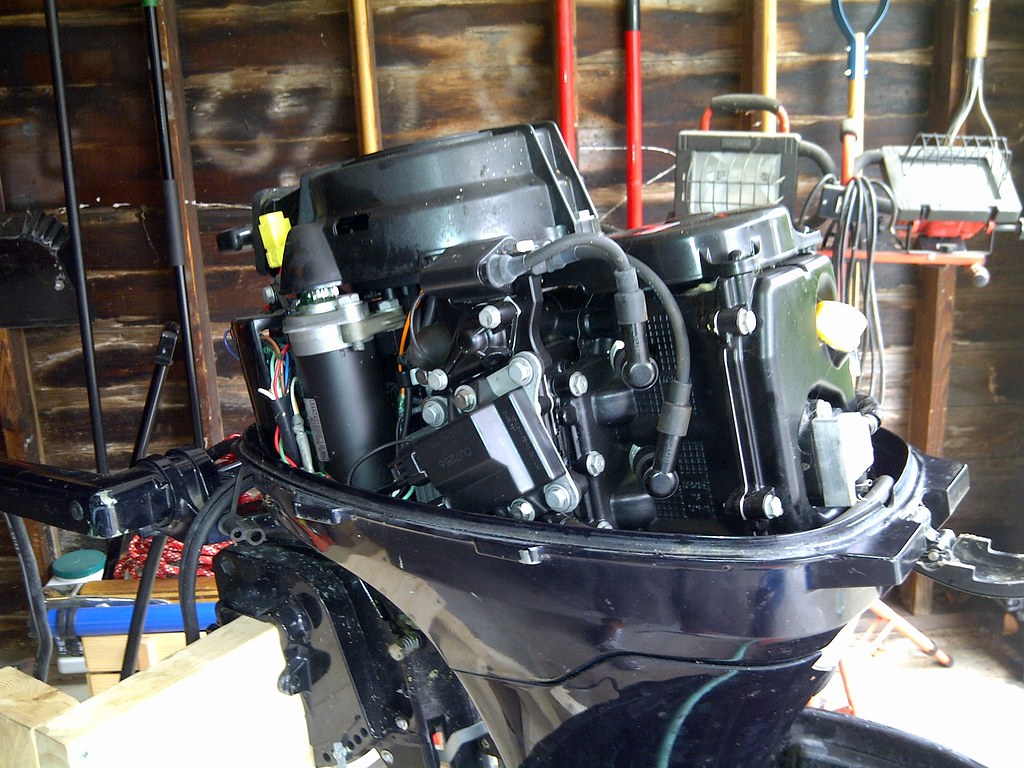 OUTBOARD MOTOR FUEL FILTER OUTBOARD MOTOR 50 HZ LOW PASS FILTER