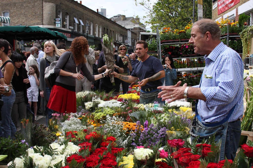 FLOWER DELIVERY IN LONDON. FLOWER DELIVERY ANNUAL PLANTS AND FLOWERS