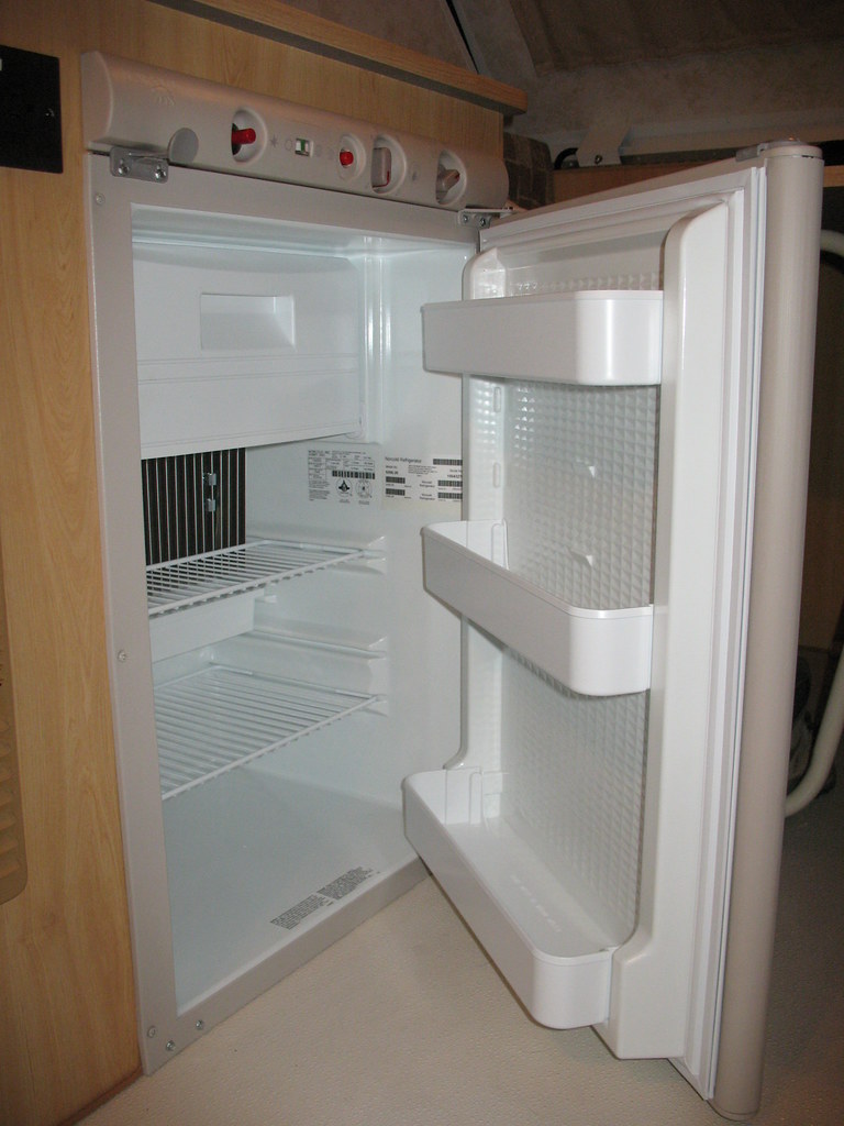 PROPANE REFRIGERATOR PROPANE BLACK FRIDGE FREEZER