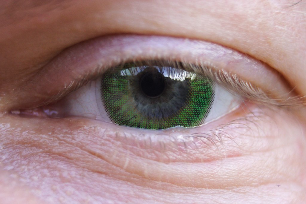 GREEN CONTACTS LENSES Green contacts lenses Effect of contact