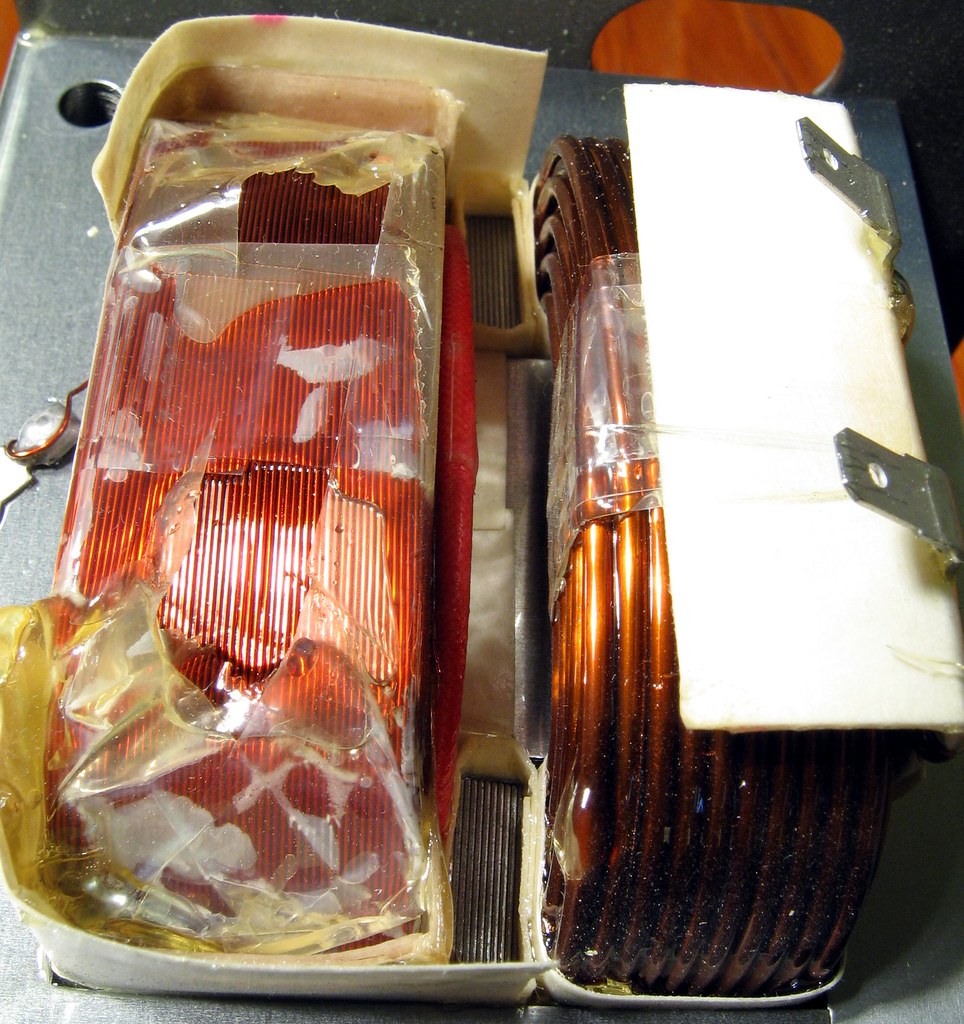 HOTPOINT COUNTER SAVER MICROWAVE Hotpoint Counter Saver Microwave