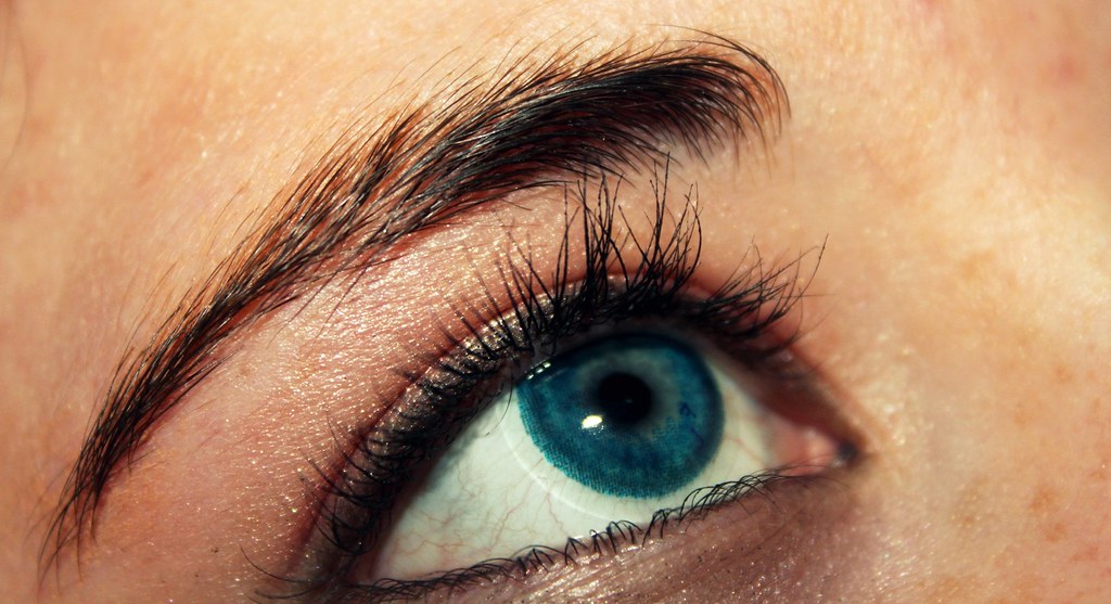 FAKE CONTACT LENSES Fake contact lenses. Contact lenses behind eye