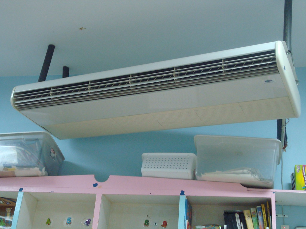 SOLEUS AIR CONDITIONER SOLEUS AIR CONDITIONER. 6000 BTU PORTABLE AIR CONDITIONER.