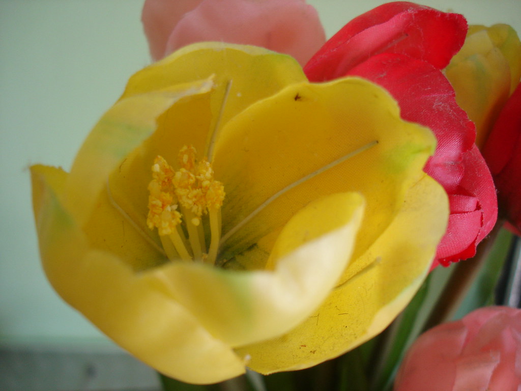 BEAUTIFUL FAKE FLOWERS