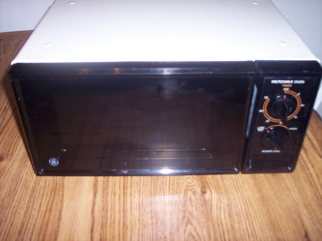 GE MICROWAVE TURNTABLE PLATE TURNTABLE PLATE CHOCOLATE COVERED