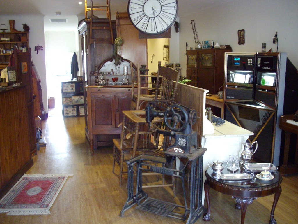 BUY AND SELL ANTIQUE FURNITURE