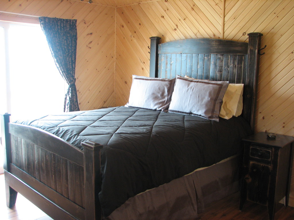 QUEEN WATER BED QUEEN WATER