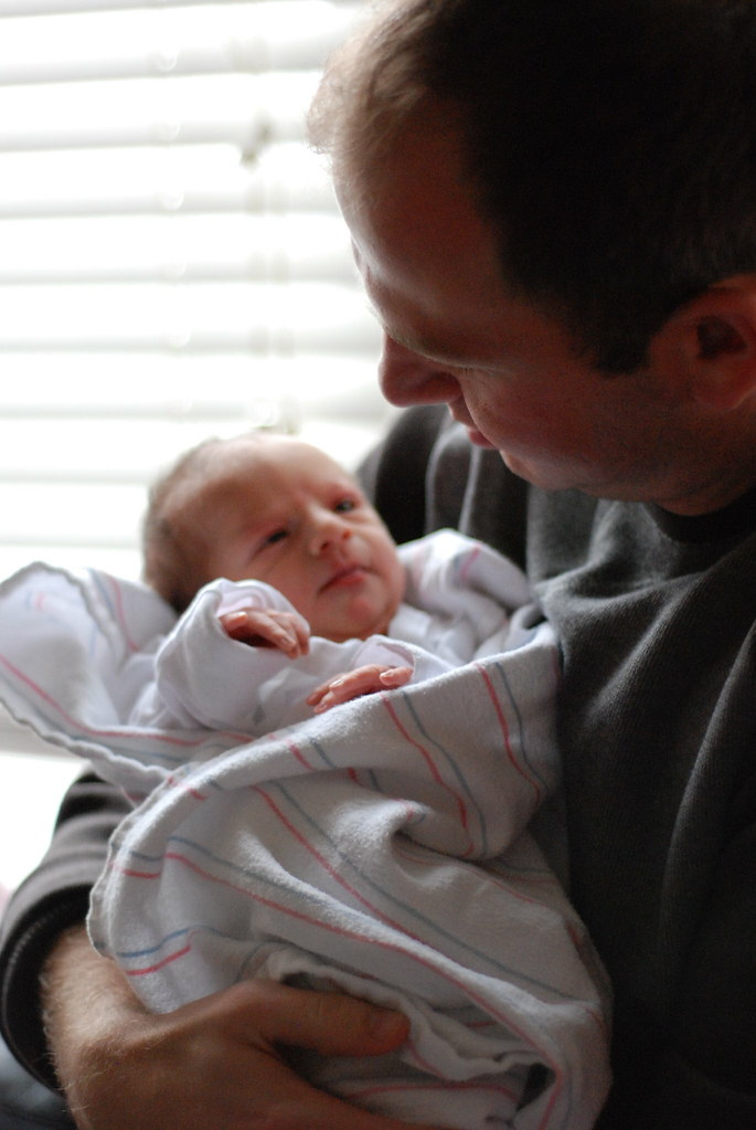 BABY CRIES WHILE POOPING. BABY CRIES BABY BEDROOM SUITES