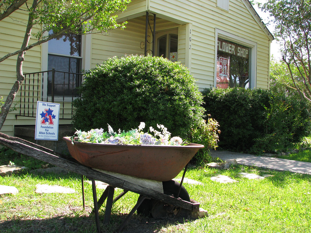 MAIN STREET FLORIST STREET FLORIST ARTIFICIAL FLORAL