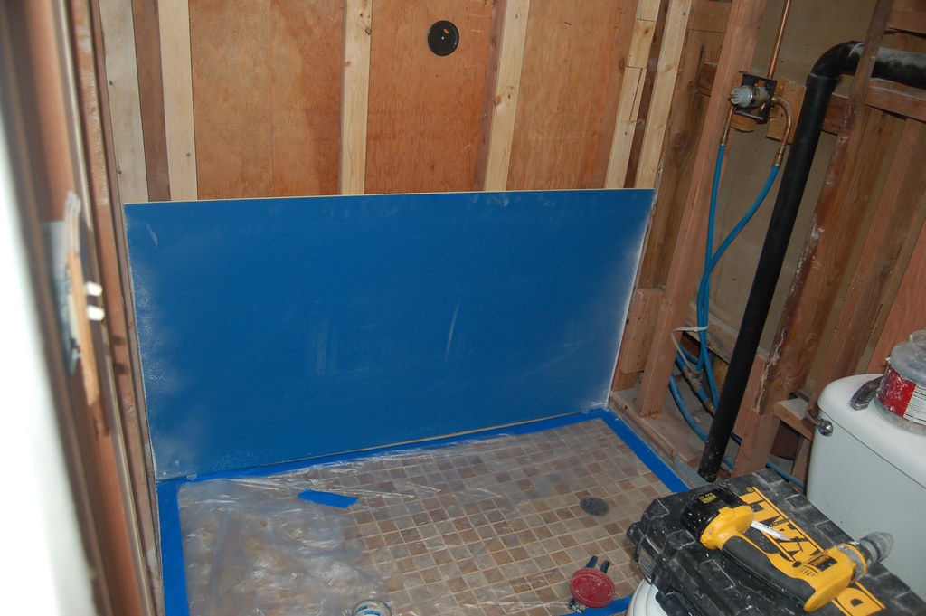 CLEANING FIBERGLASS BATHTUBS CLEANING FIBERGLASS ALLERGY FREE