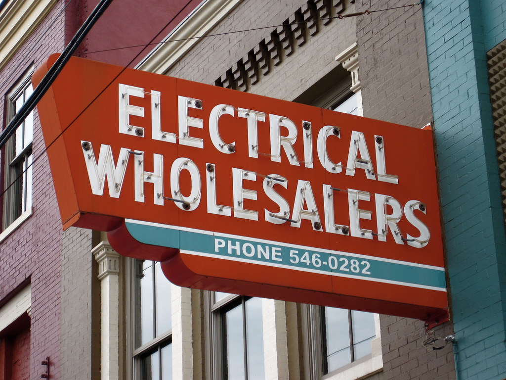 4 WHEEL PARTS WHOLESALERS 4 WHEEL 22 CHROME WHEELS