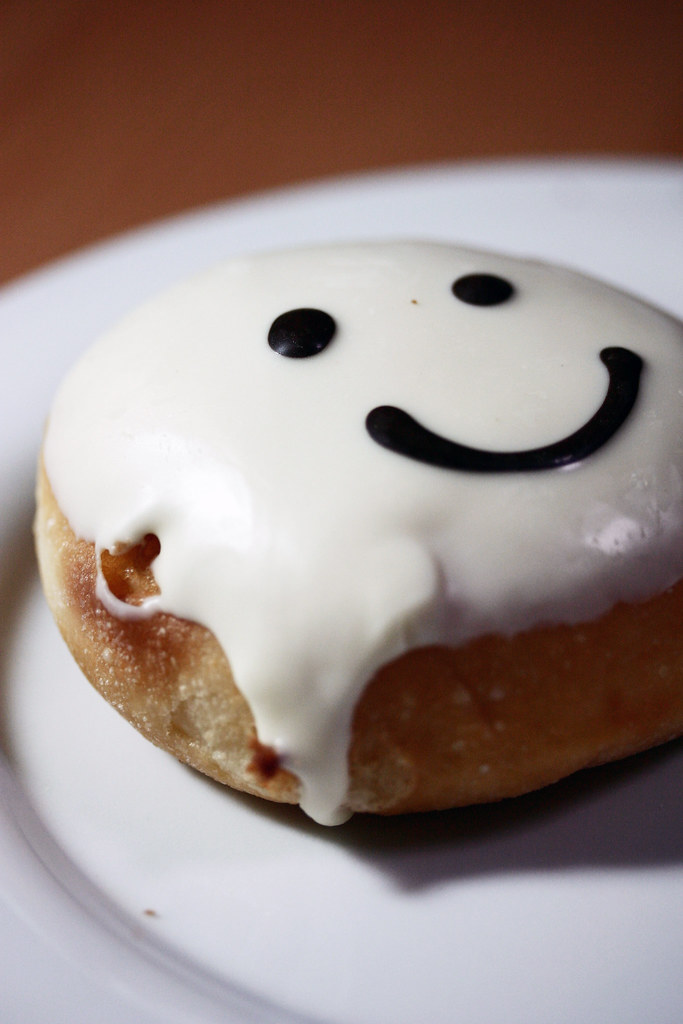 PLAIN BAGEL WITH CREAM CHEESE CALORIES. CREAM CHEESE CALORIES