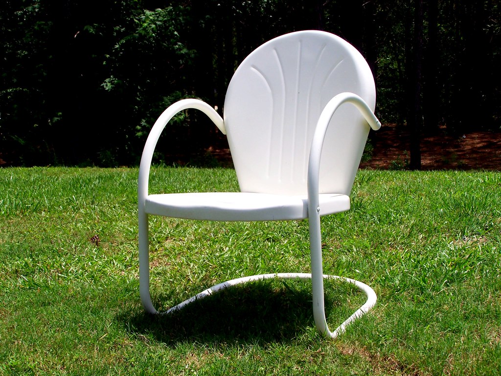 ANTIQUE METAL LAWN FURNITURE