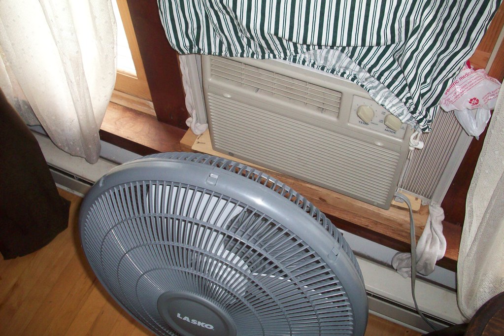 12000 BTU PORTABLE AIR CONDITIONER 12000 BTU PORTABLE AIR CONDITIONER
