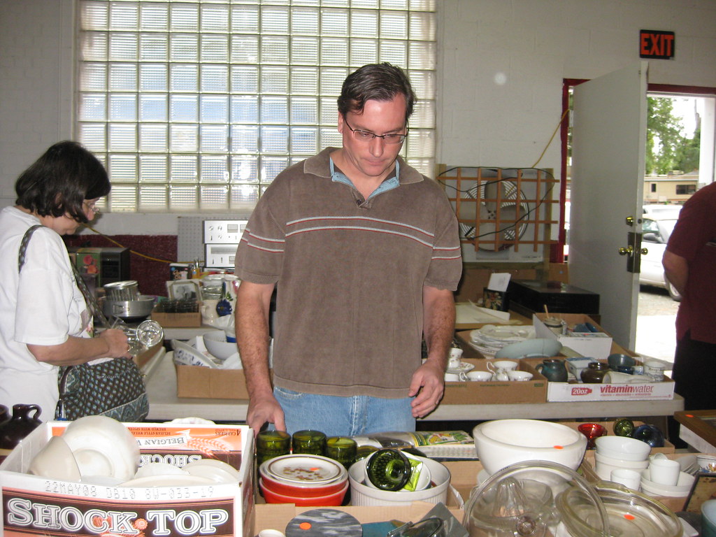 FURNITURE AT AUCTION FURNITURE AT AMERICAN FURNITURE WAREHOUSE IN