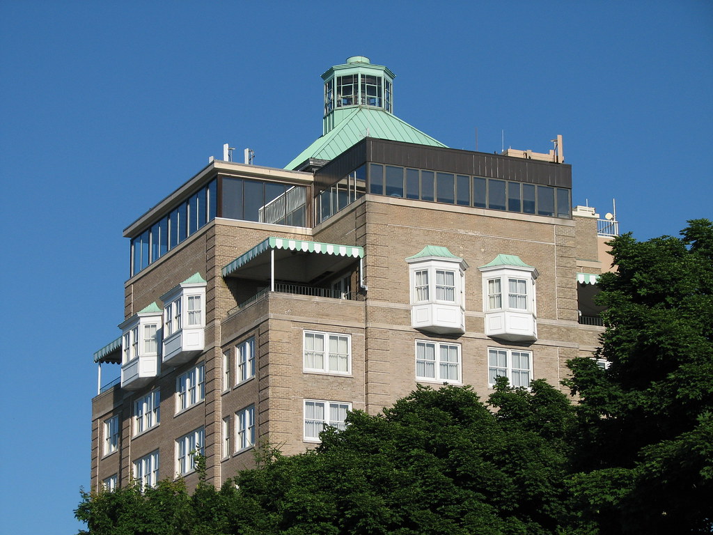 CITY PARK GRAND HOTEL GRAND HOTEL AMISH BED AND BREAKFAST