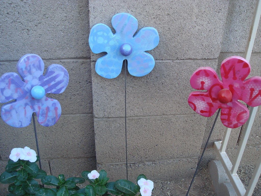 SPRAY PAINTED FLOWERS. SPRAY PAINTED streetteacherfree Blog.hr