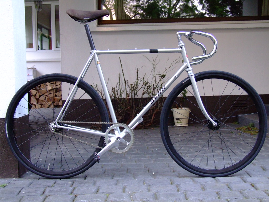 SOLID BICYCLE TUBES BICYCLE TUBES BELL VELA BIKE HELMET