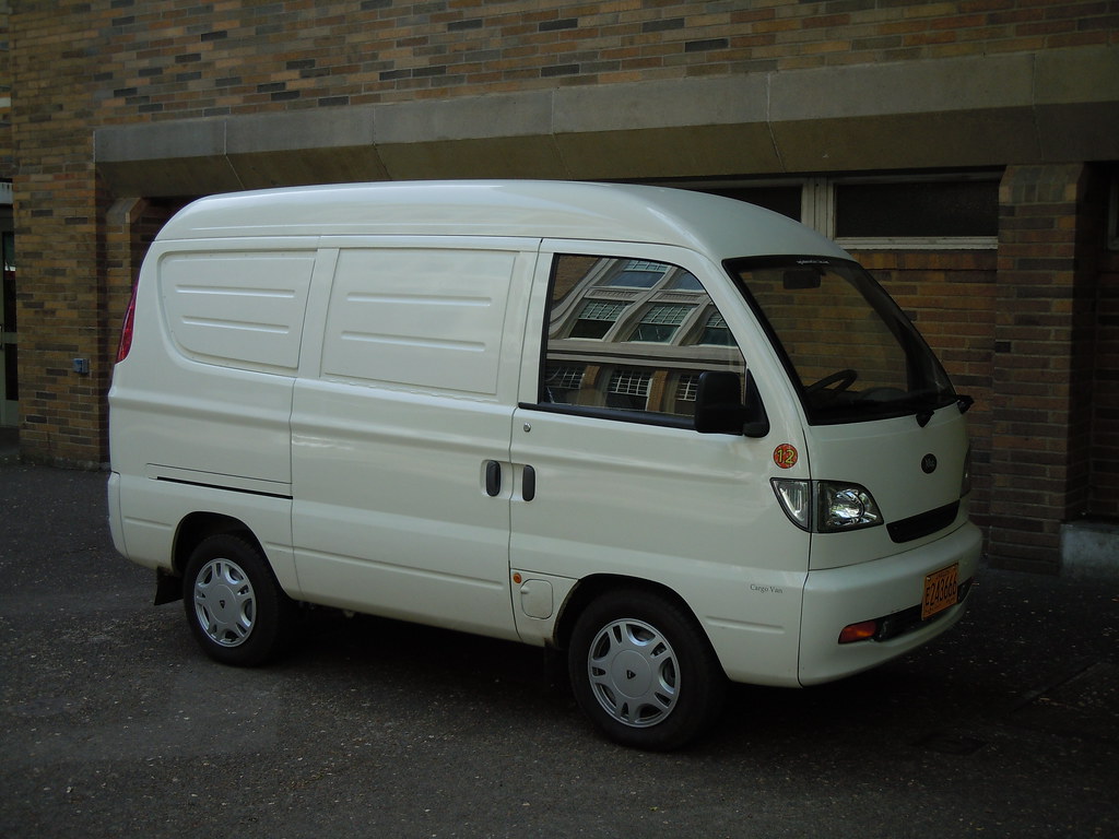 REFRIGERATED CARGO VAN REFRIGERATED CARGO FRIDGE WATER FILTERS