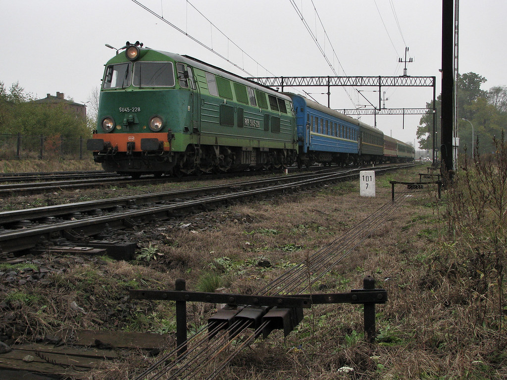 CHEAP AIRLINES TO POLAND TO POLAND AIRLINE WITH FLIGHTS