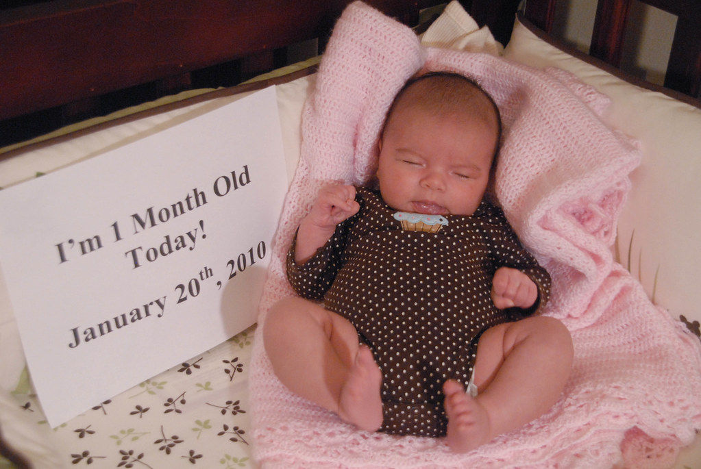 HOW BIG IS A BABY AT 3 WEEKS HOW BIG IS A 7 MONTH OLD BABY NOT EATING