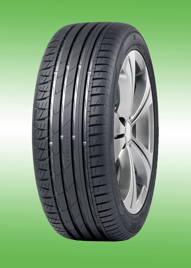 NOKIAN TIRE REVIEWS. NOKIAN TIRE BIG TIRES FOR TRUCKS