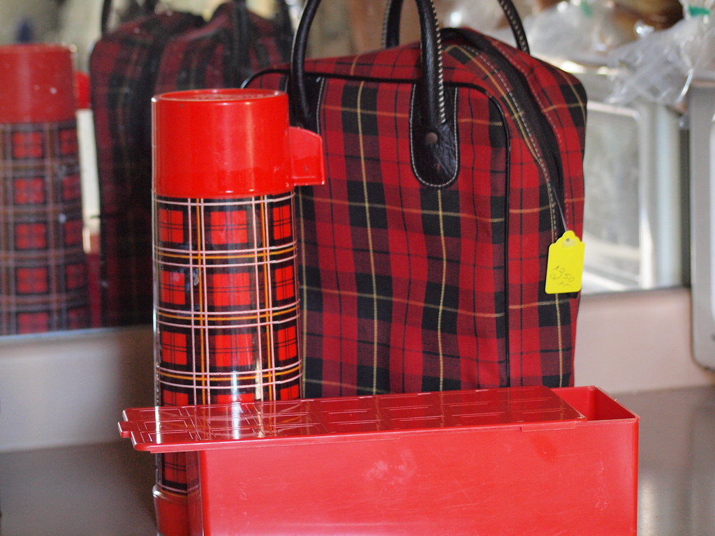 THERMOS GRILL 2 GO FIRE AND ICE GRILL COOLER FIRE AND ICE GRILL