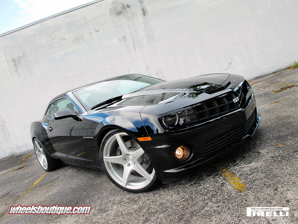 STREET RACING WHEELS. STREET RACING 15 ALLOY WHEELS