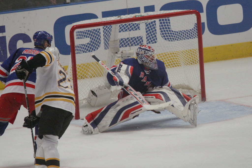 HISTORY OF ICE HOCKEY HISTORY OF CANADA VS SWEDEN JUNIOR HOCKEY