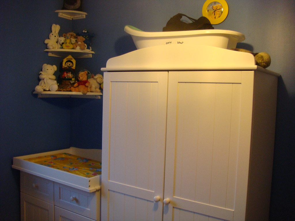 ASHLEY FURNITURE HEADQUARTERS