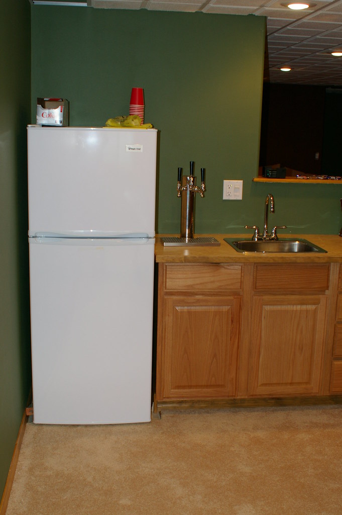 KEGERATOR BEER KEG FRIDGE KEGERATOR BEER 30 BUILT IN REFRIGERATOR