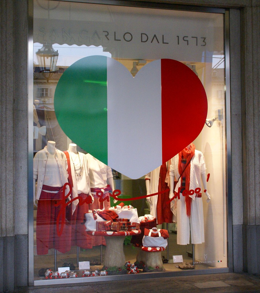 FASHION STORES IN ITALY FASHION STORES BIGGEST FASHION BRANDS