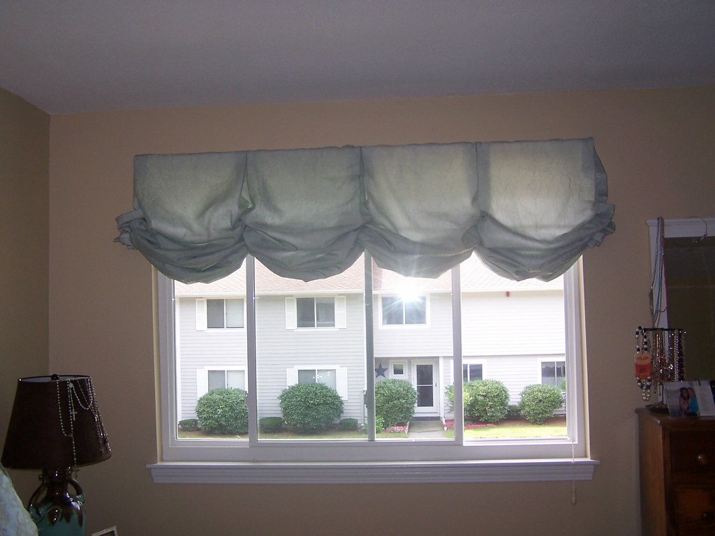 HUNTER DOUGLAS PLEATED SHADES PLEATED SHADES ART DECO GLASS LAMP SHADE