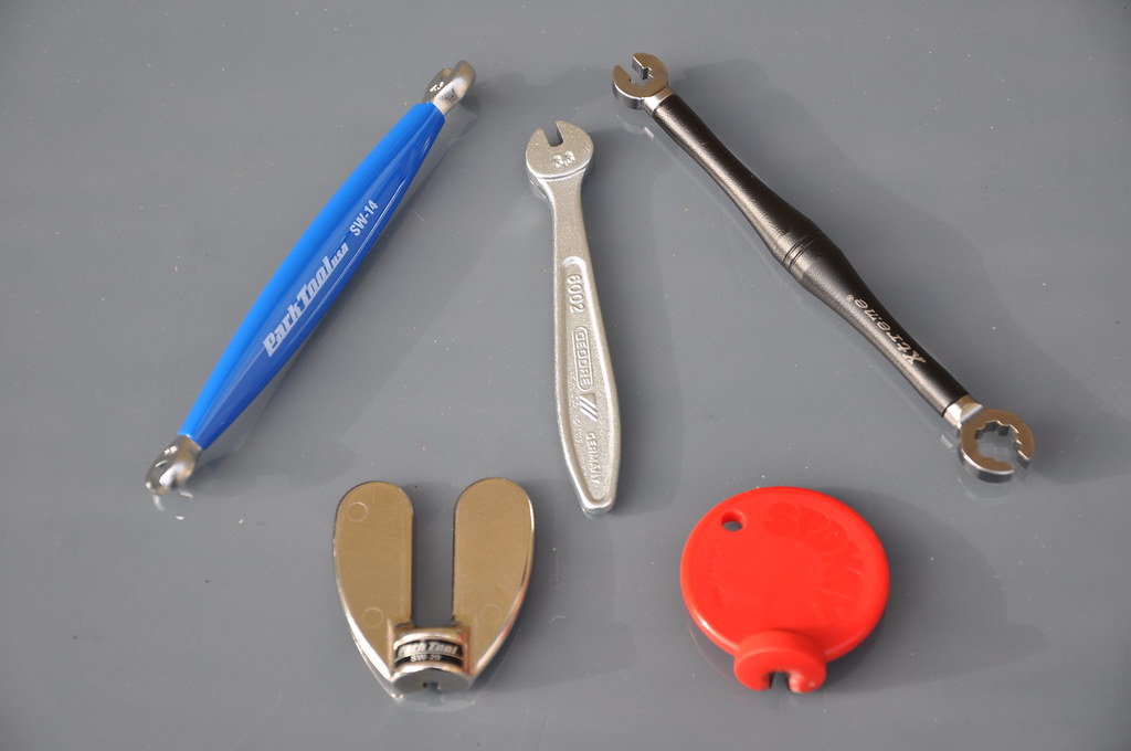 PARK TOOL SPOKE WRENCH. PARK TOOL - ALLEN WRENCH SET