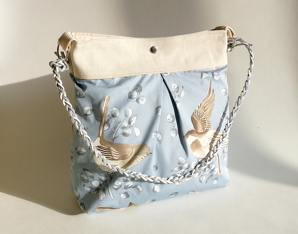 PURSE WITH LONG SHOULDER STRAP LONG SHOULDER STRAP CONCEALED HANDGUN PURSES