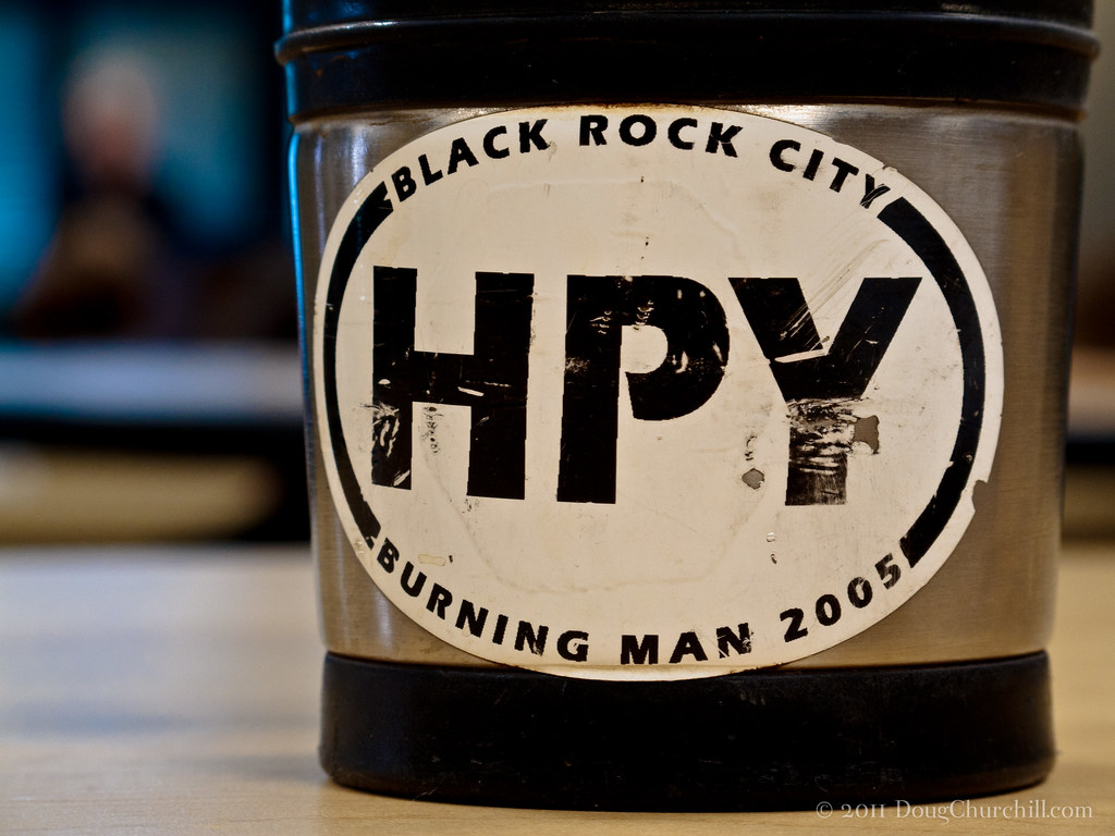 THERMOS NISSAN COFFEE MUG. THERMOS NISSAN 15 OZ COFFEE MUGS