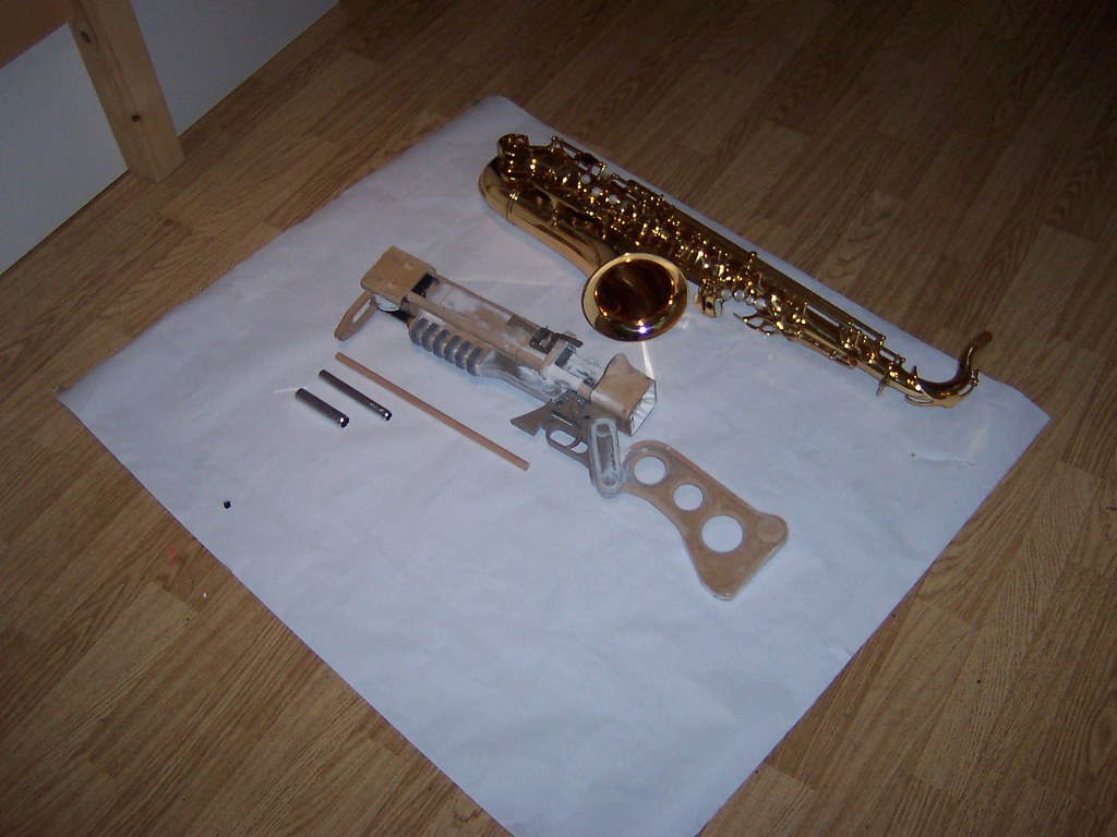 HOW TO PLAY TENOR SAXOPHONE PLAY TENOR SAXOPHONE ACOUSTIC BEGINNER