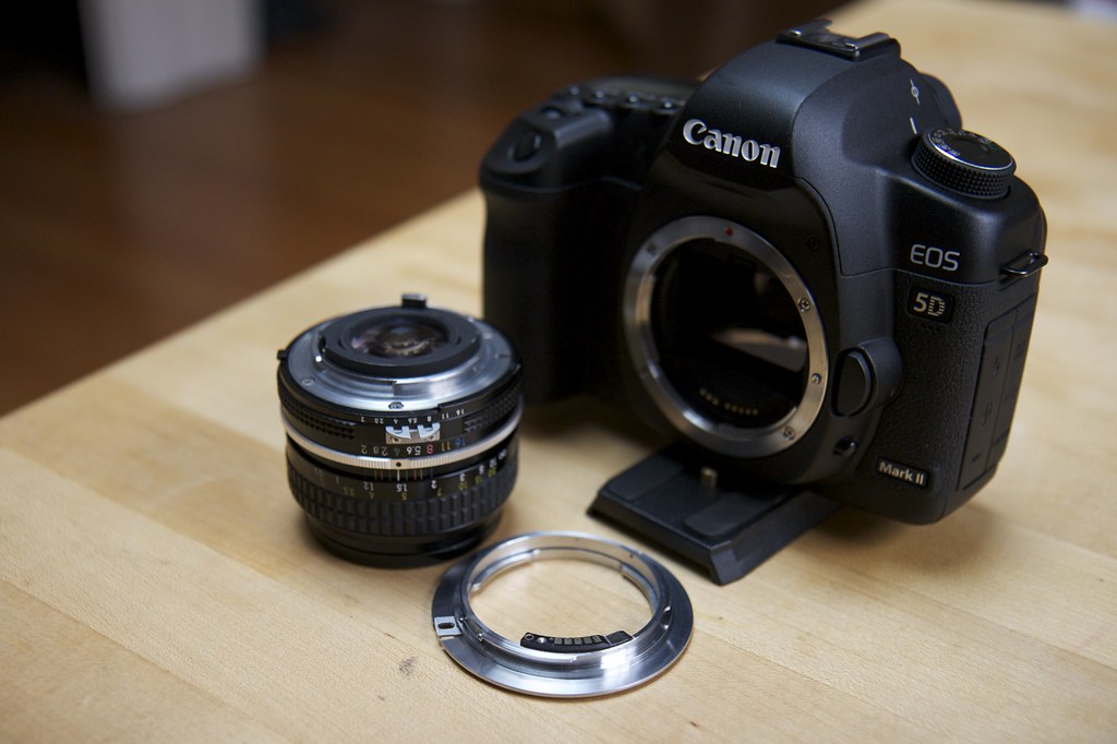 CONTACT LENS COSTS. LENS COSTS ACUVUE MOIST CONTACT LENSES