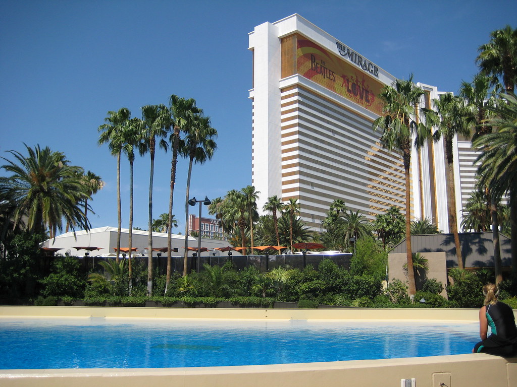 MIRAGE HOTEL POOL LAS VEGAS POOL LAS VEGAS BED AND BREAKFAST CATSKILLS NEW YORK Blog.hr