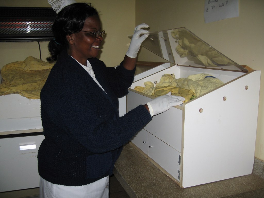 STATISTICS FOR PREMATURE BABIES. PREMATURE BABIES BABY BATHING