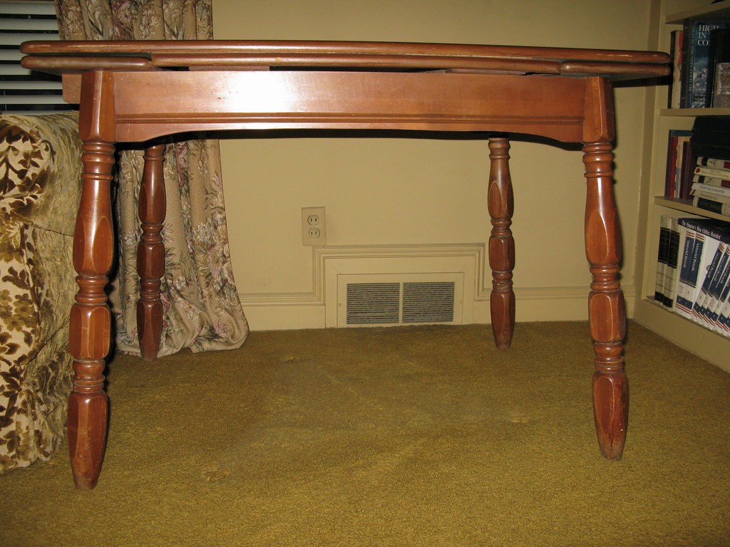 MAPLE DINING ROOM TABLES ROOM TABLES ANTIQUE WHITE DINING TABLES