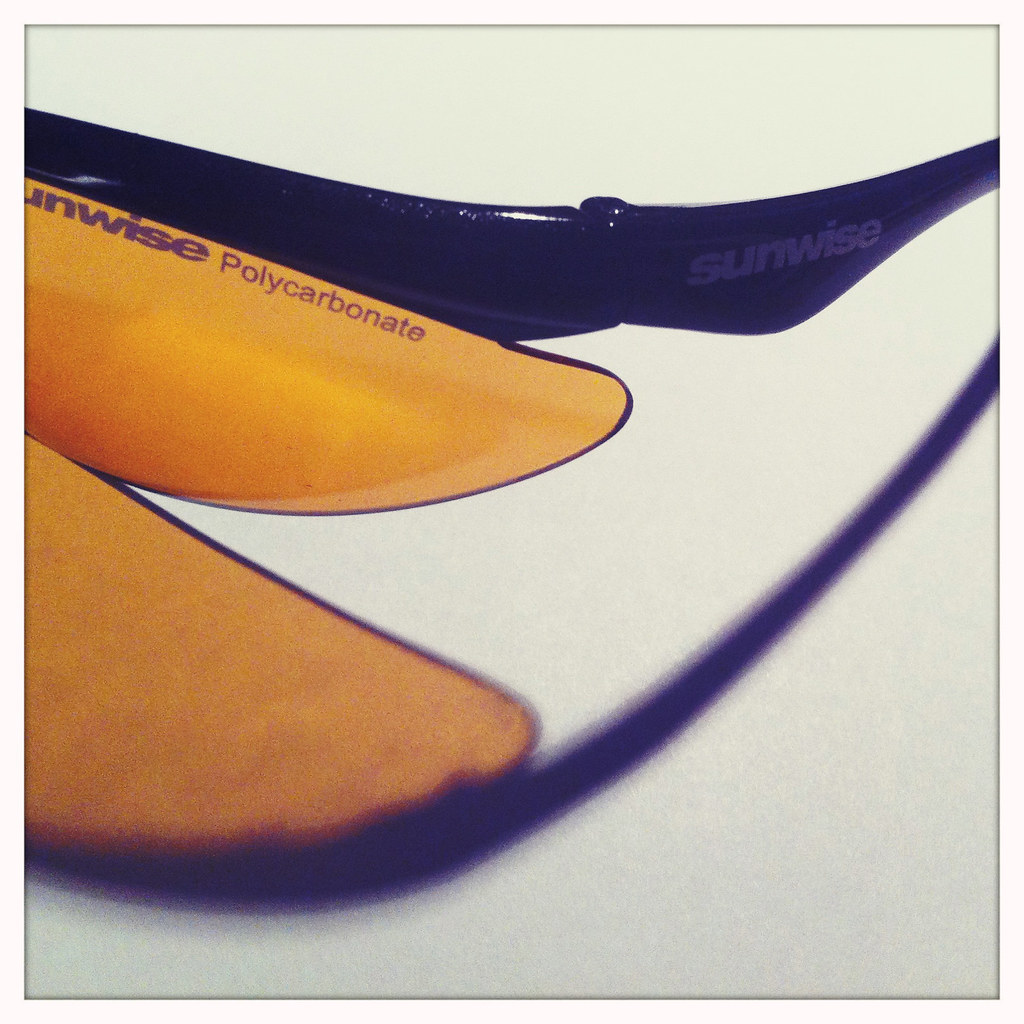 SUNGLASSES WITH CHANGEABLE LENSES. SUNGLASSES WITH BOLLE FAZE SUNGLASSES