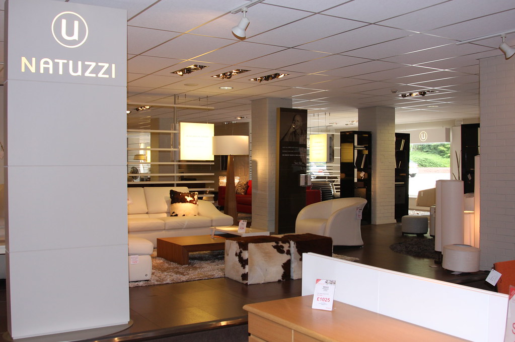 NATUZZI ITALIAN LEATHER FURNITURE