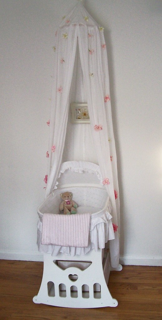 BABY CRIBS AND AND AMBY BABY BED