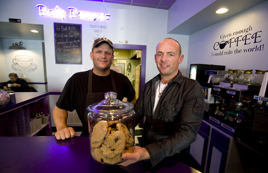 SANDERS COOKIE JAR COOKIE JAR BEEF IN RED WINE SLOW COOKER